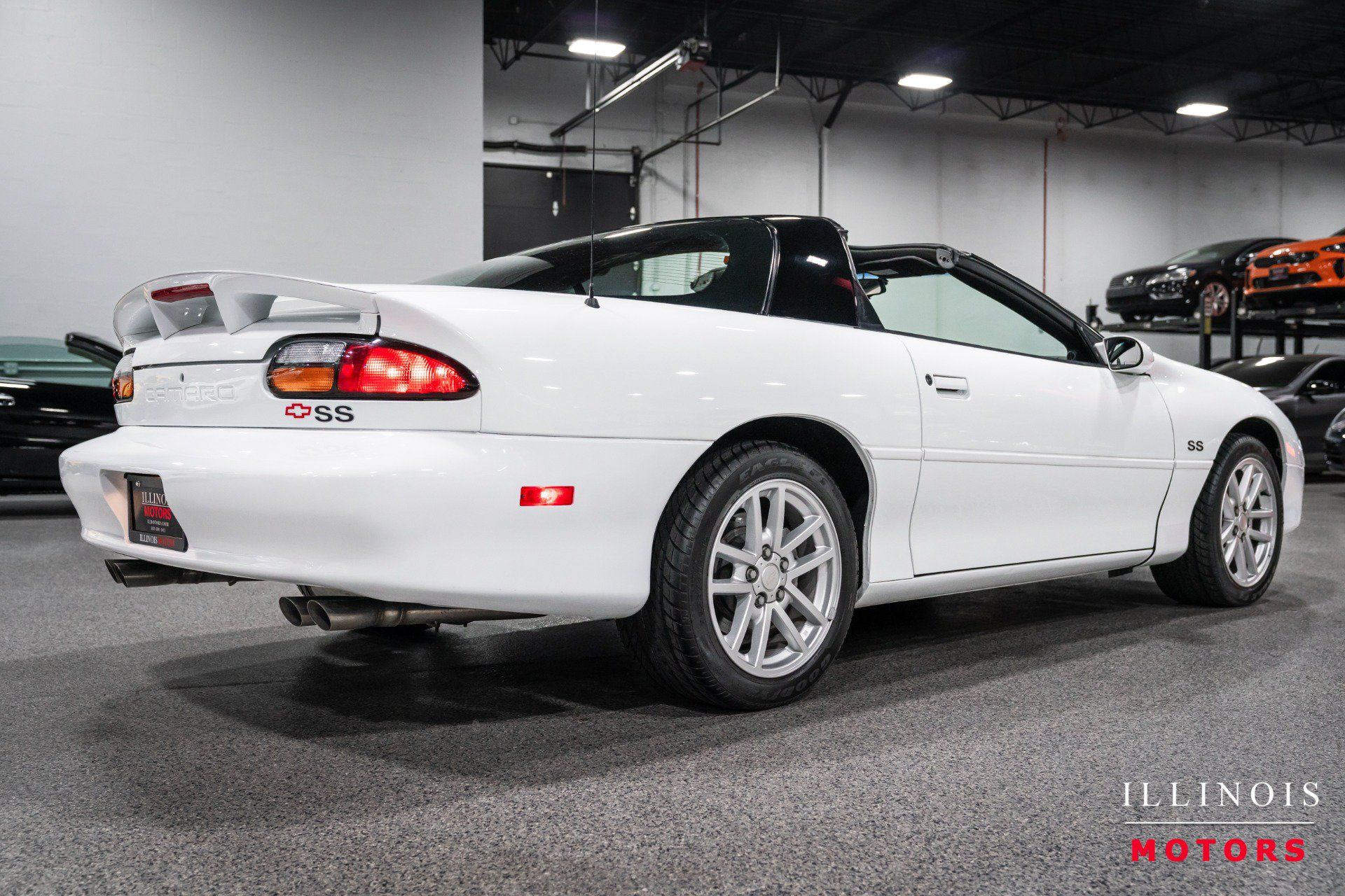 Used 2000 Chevrolet Camaro Z28 w/ SS Performance/Appearance Pkg RWD image 5