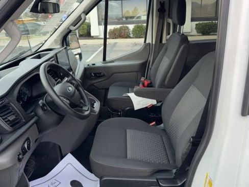 Used 2023 Ford Transit 350 XLT image 9
