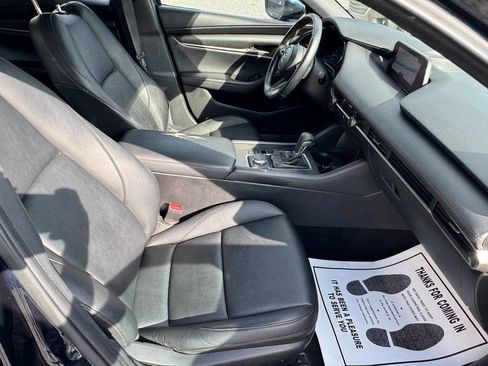 Used 2021 MAZDA MAZDA3 s FWD image 20