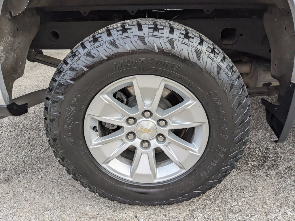 Used 2021 Chevrolet Silverado 1500 LT AWD/4WD image 21