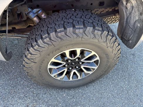 Used 2013 Ford F150 Raptor w/ Luxury Equipment Group AWD/4WD image 10