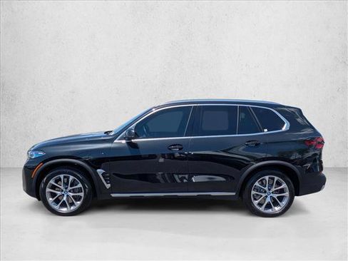 Used 2025 BMW X5 xDrive50e AWD/4WD image 9