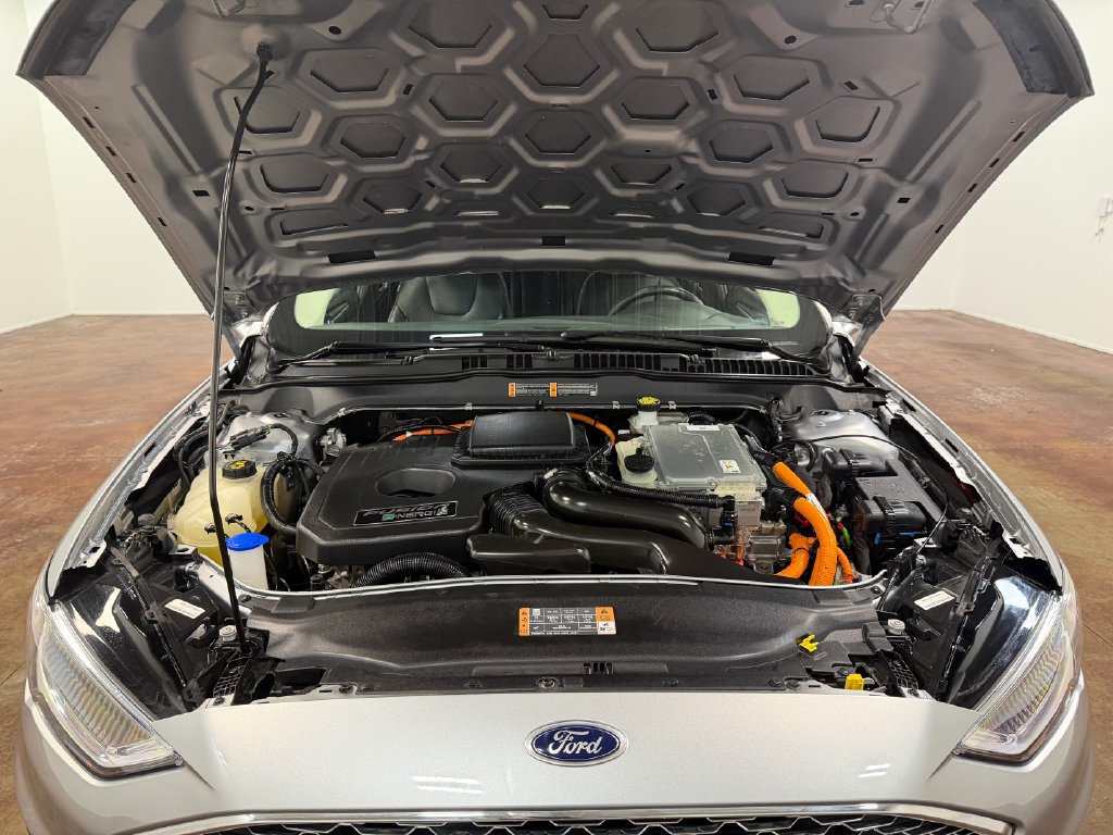 Used 2020 Ford Fusion Energi Titanium FWD image 19