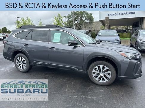 Certified 2025 Subaru Outback Premium image 2