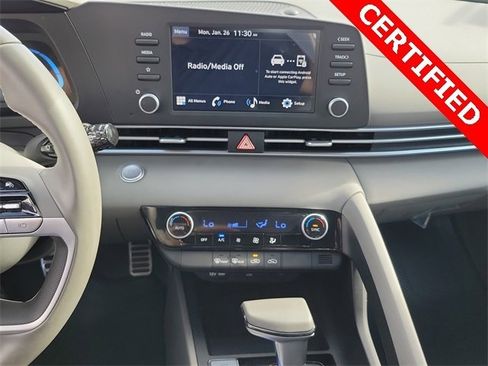 Certified 2025 Hyundai Elantra Sport image 12