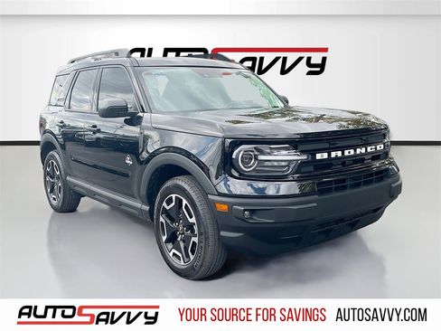 Used 2023 Ford Bronco Sport Outer Banks w/ Tech Package image 1