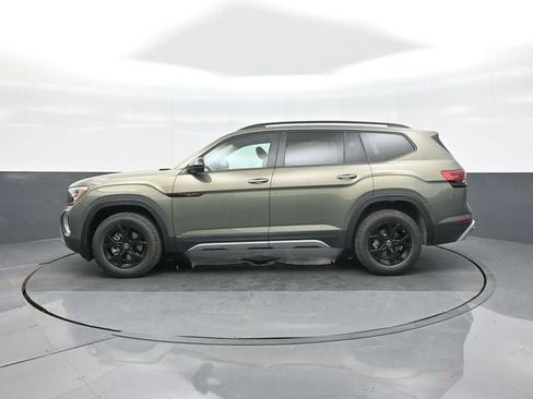 New 2026 Volkswagen Atlas Peak Edition image 4