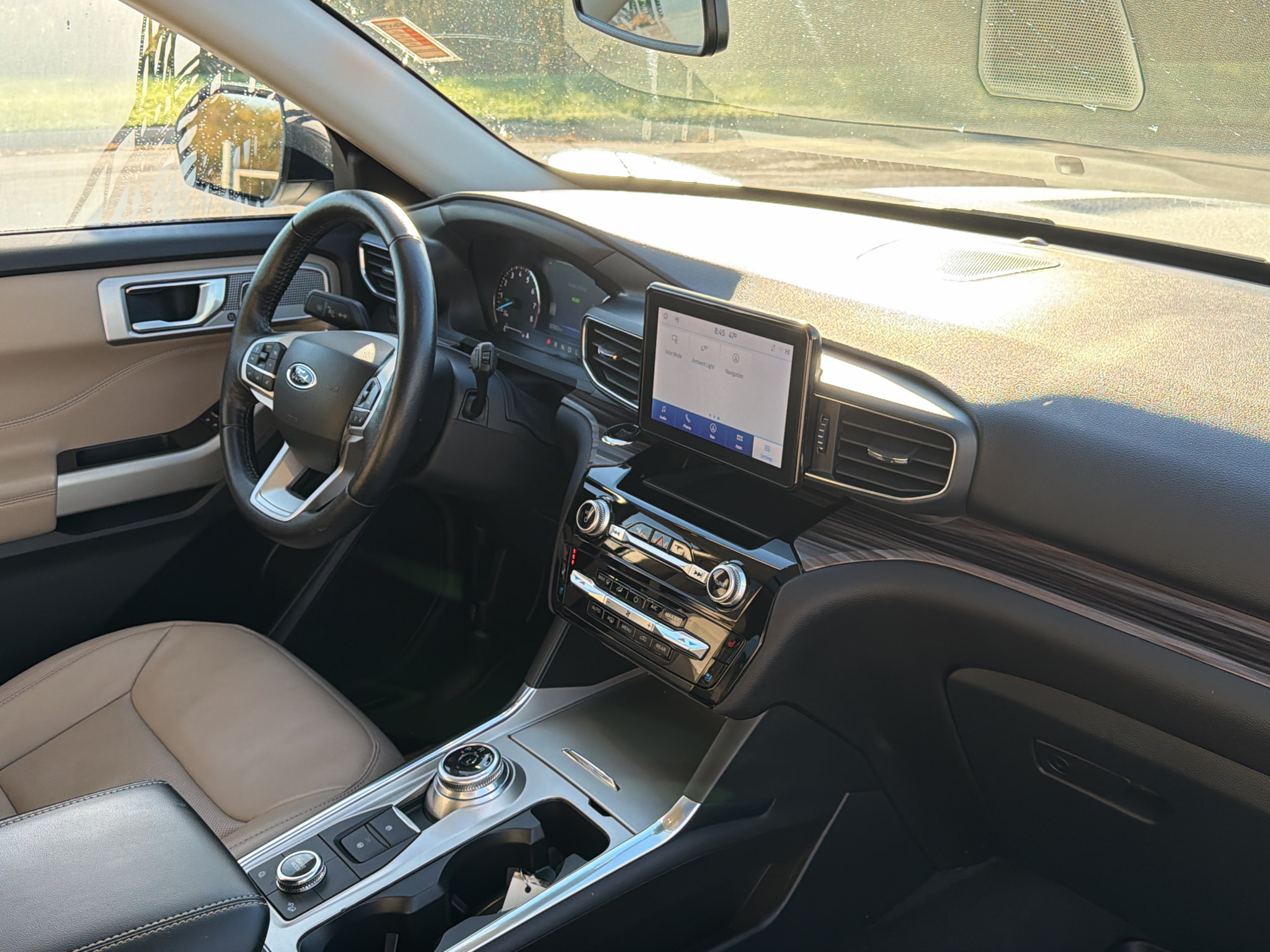 Used 2022 Ford Explorer Limited AWD/4WD image 26