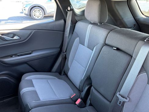 Used 2025 Chevrolet Blazer LT image 40