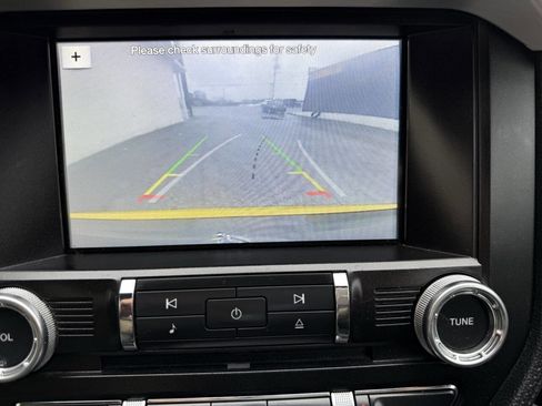 Used 2017 Ford Mustang Premium image 19