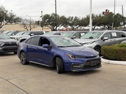 Used 2021 Toyota Corolla SE w/ Carpet Mat Package (TMS) image 3