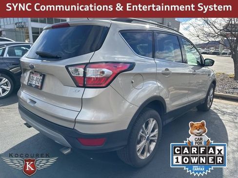 Used 2018 Ford Escape SE image 3