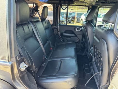 Used 2021 Jeep Wrangler Unlimited Rubicon 4xe image 24