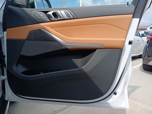 New 2026 BMW X5 xDrive50e AWD/4WD image 18