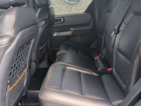 Used 2023 Ford Bronco Badlands AWD/4WD image 13
