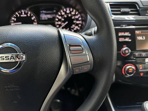 Used 2014 Nissan Altima 2.5 S w/ Display Audio Package FWD image 22