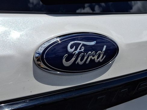 Used 2017 Ford Explorer Sport AWD/4WD image 31