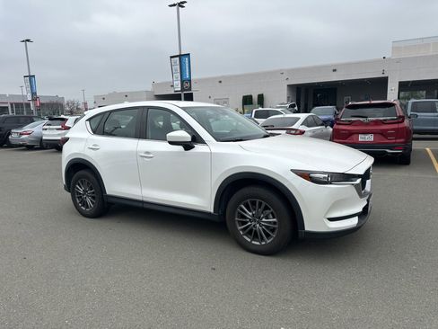 Used 2017 MAZDA CX-5 Sport image 2