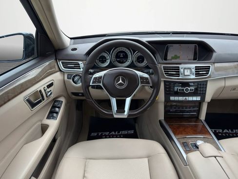 Used 2014 Mercedes-Benz E 350 4MATIC Sedan image 15