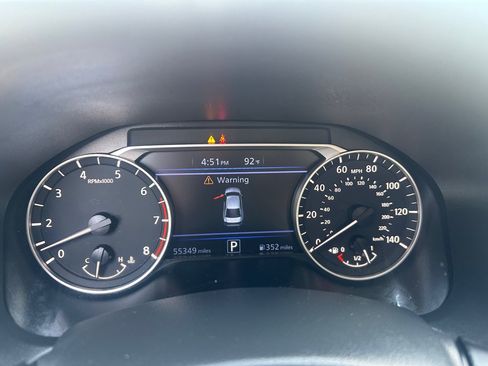 Used 2025 Nissan Altima 2.5 SV FWD image 17