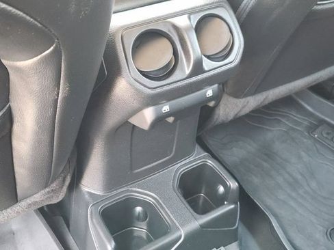 Used 2021 Jeep Gladiator Sport AWD/4WD image 29