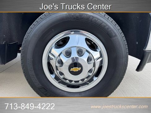 Used 2021 Chevrolet Silverado 3500 LTZ w/ LTZ Convenience Package image 51