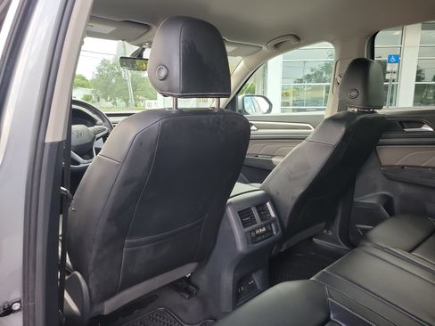 Used 2023 Volkswagen Atlas SE FWD image 11