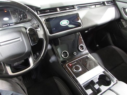 Used 2018 Land Rover Range Rover Velar image 60