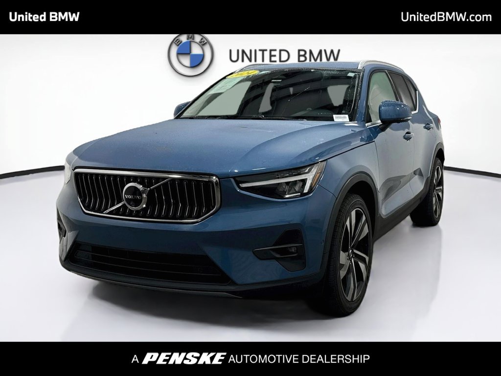 Used 2024 Volvo XC40 B5 Plus w/ Protection Package Premier AWD/4WD image 1