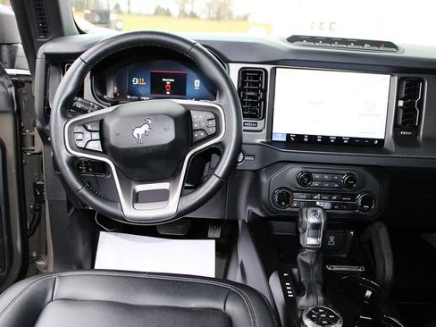 Used 2025 Ford Bronco Badlands AWD/4WD image 35
