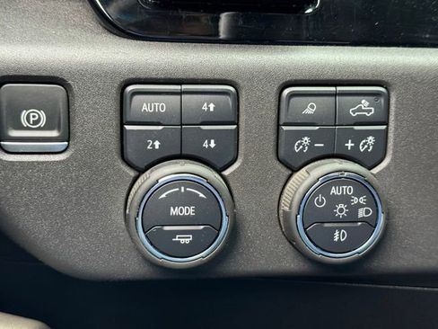 Certified 2025 Chevrolet Silverado 1500 ZR2 w/ ZR2 Bison Edition image 31