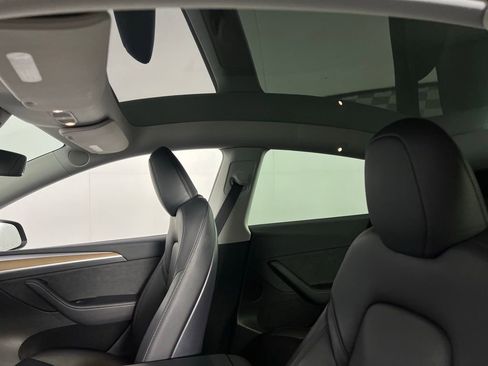 Used 2023 Tesla Model Y Long Range image 23