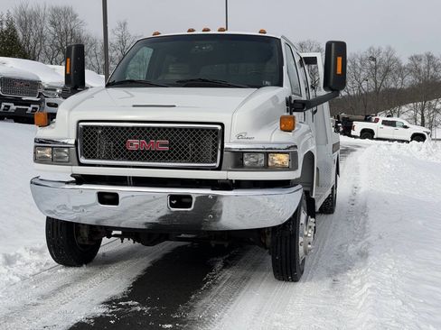 Used 2005 GMC TopKick C4500 4x4 Crew Cab image 9