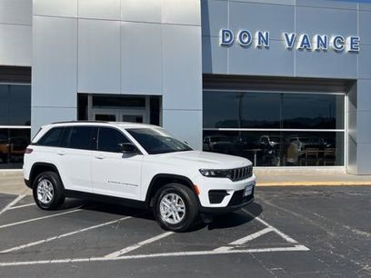 Used 2025 Jeep Grand Cherokee Laredo w/ Trailer Tow Package