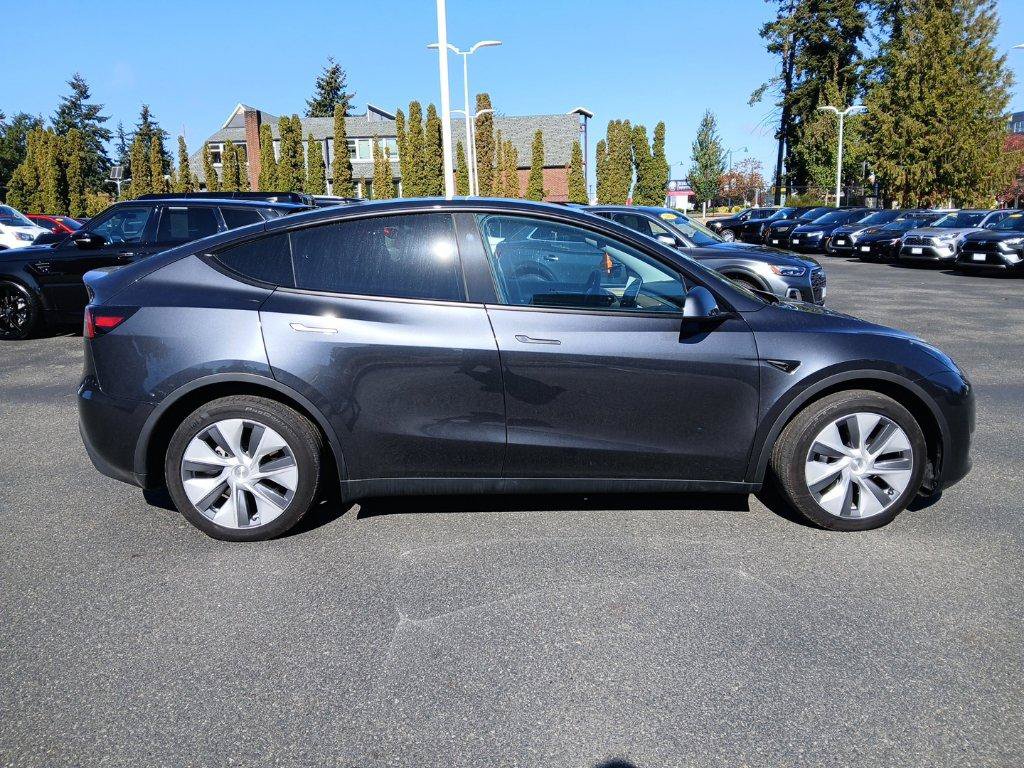 Used 2021 Tesla Model Y Long Range AWD/4WD image 9