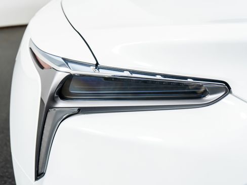 Used 2024 Lexus LC 500 Convertible image 13