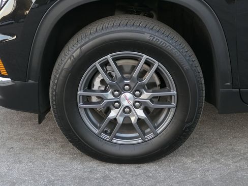 Used 2025 GMC Acadia Elevation image 10