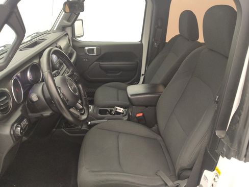 Used 2018 Jeep Wrangler Sport image 17