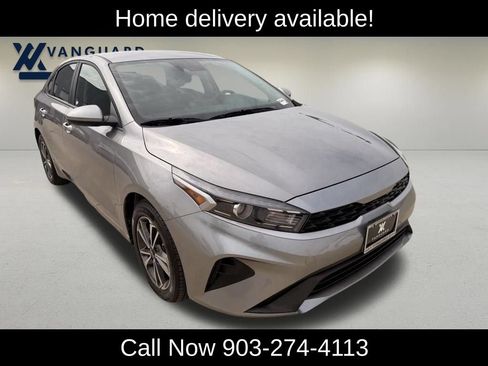 Used 2024 Kia Forte LXS FWD image 5