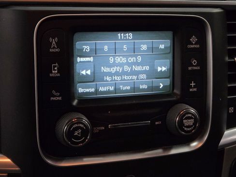 Used 2019 RAM 1500 Classic SLT RWD image 17