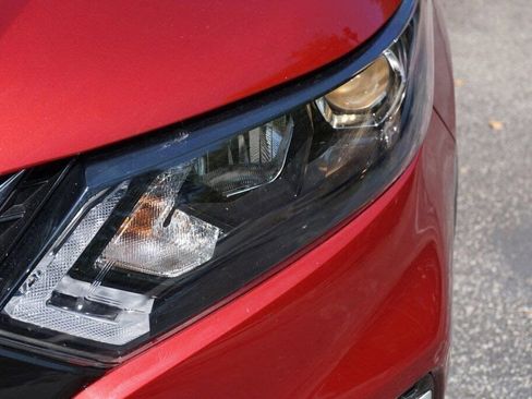 Certified 2022 Nissan Rogue Sport SL image 11