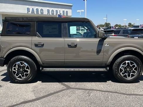 New 2026 Ford Bronco Outer Banks AWD/4WD image 2