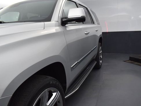 Used 2016 Cadillac Escalade Luxury image 37