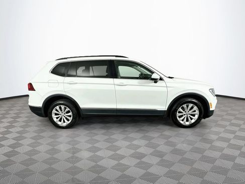 Used 2018 Volkswagen Tiguan SE AWD/4WD image 12