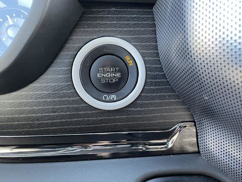 Certified 2022 RAM 1500 Limited image 23