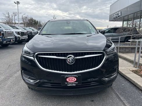 Used 2020 Buick Enclave Premium w/ Sun and Sites Package image 2