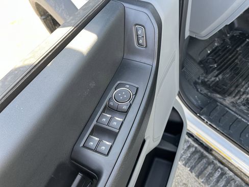 New 2025 Ford F550 4x4 SuperCab Super Duty image 7