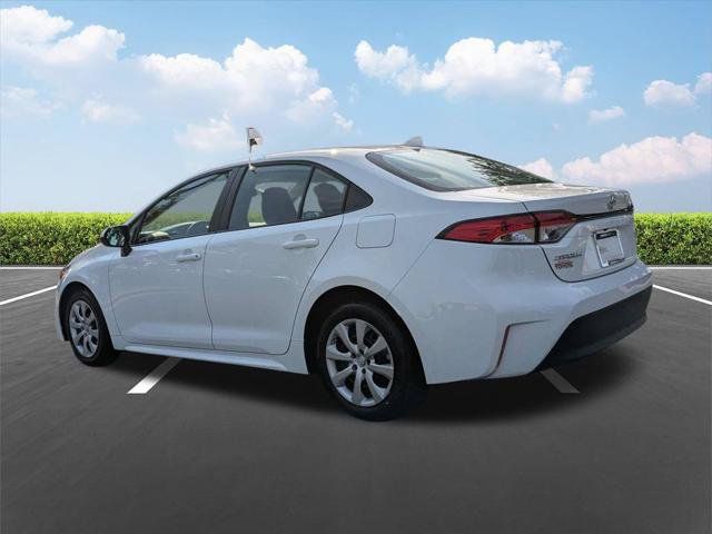Certified 2025 Toyota Corolla LE FWD image 10