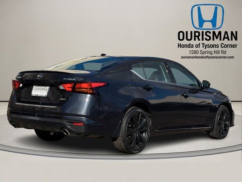 Used 2021 Nissan Altima 2.5 Platinum image 3