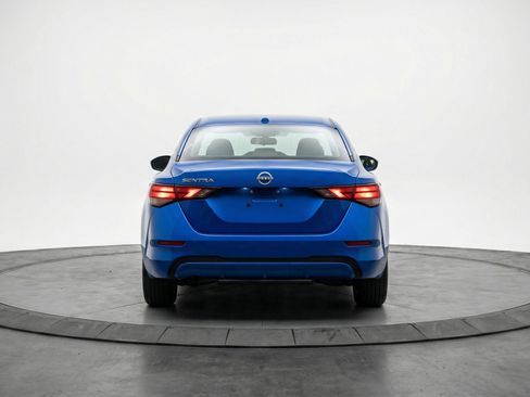 Used 2025 Nissan Sentra SV FWD image 7
